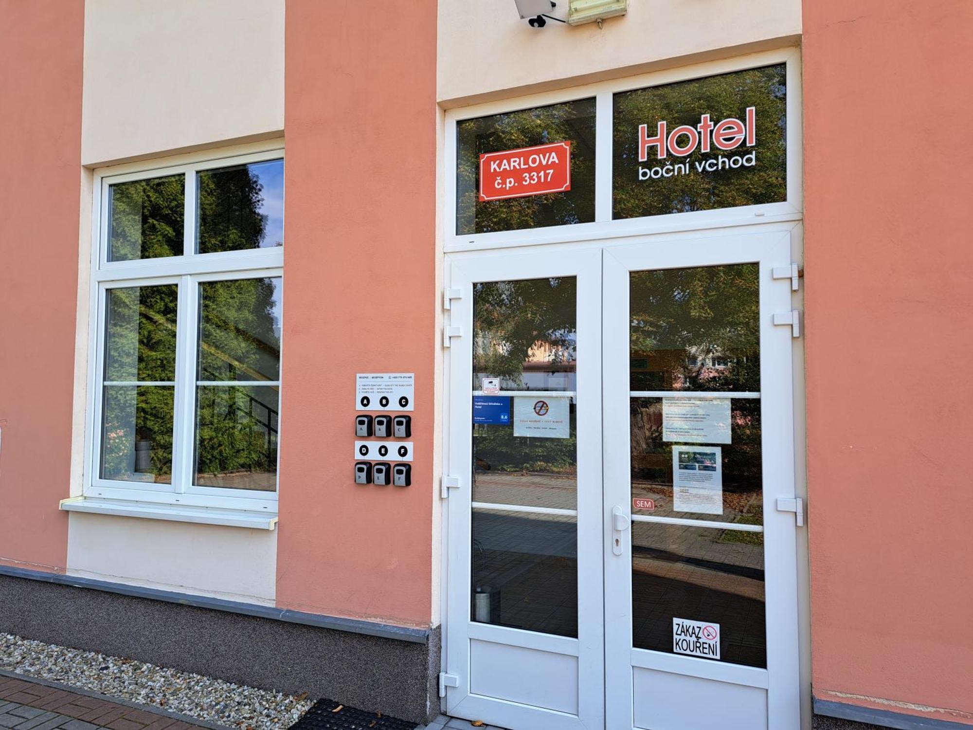 Vzdelavaci Stredisko A Hotel Varnsdorf Exterior photo